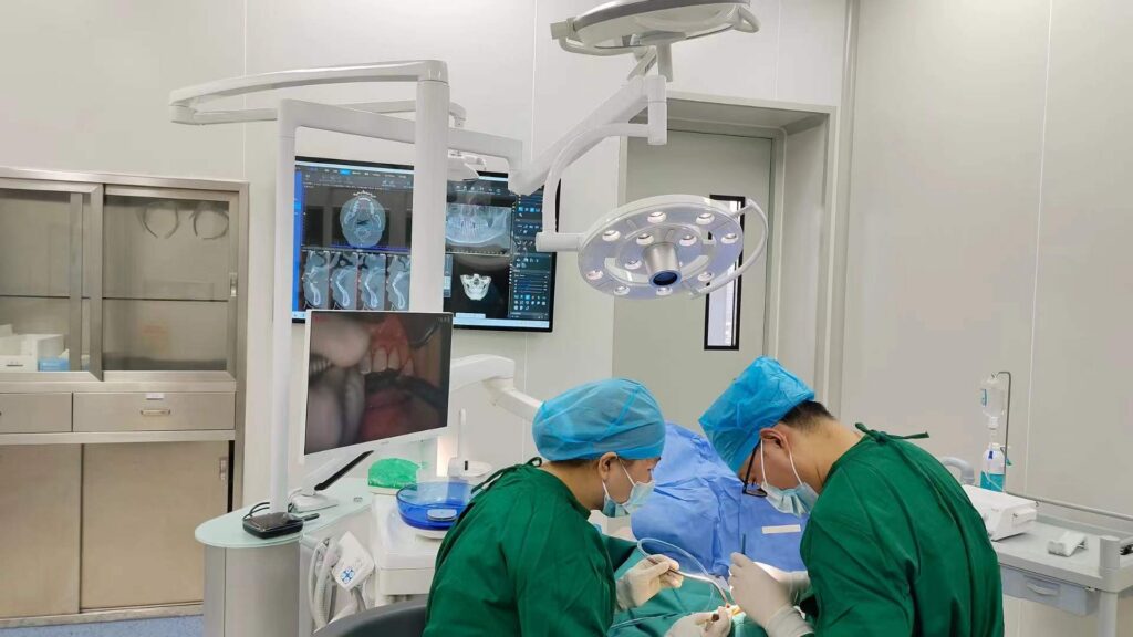 digital dentistry operating light with clinical camera
